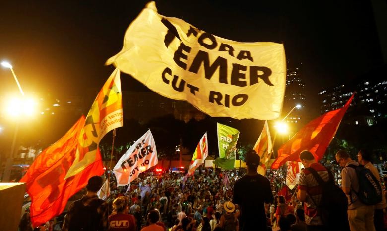 Bao loan khap Brazil sau khi Tong thong Rousseff bi phe truat-Hinh-2